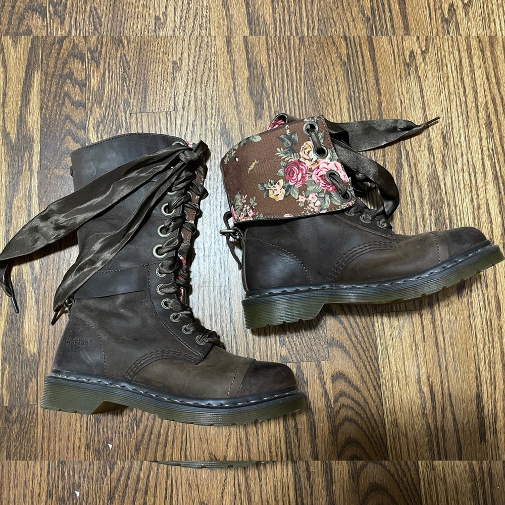 Dr. Martens Triumph Aimilita 1914 Brown Leather Boots Floral Lining US8 UK6 EU39